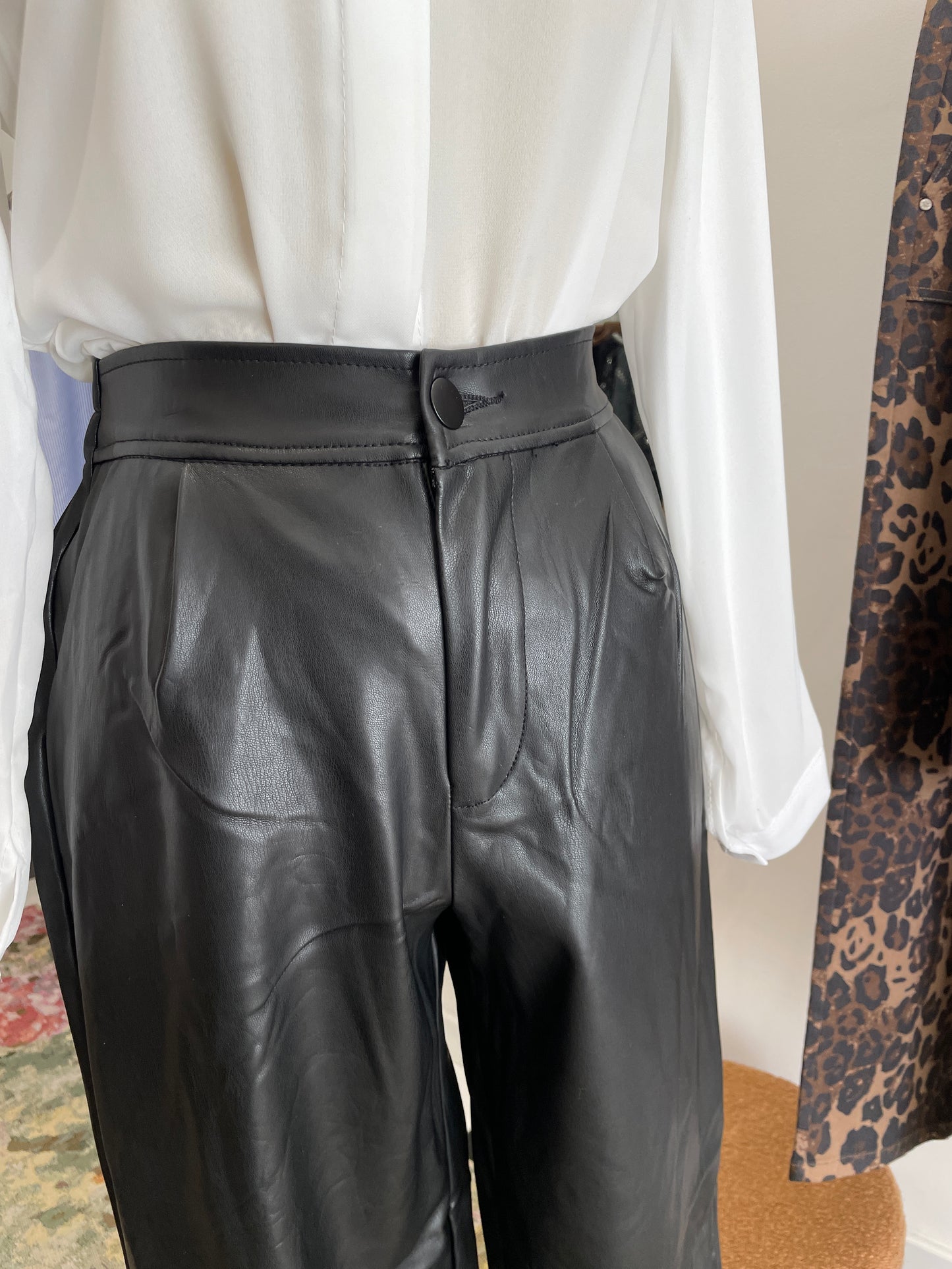 Pantalon simili cuir