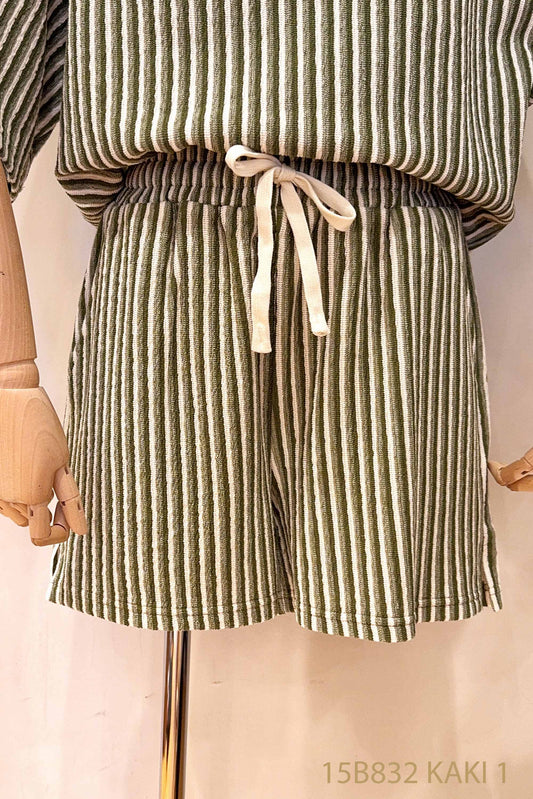 Short Elias kaki