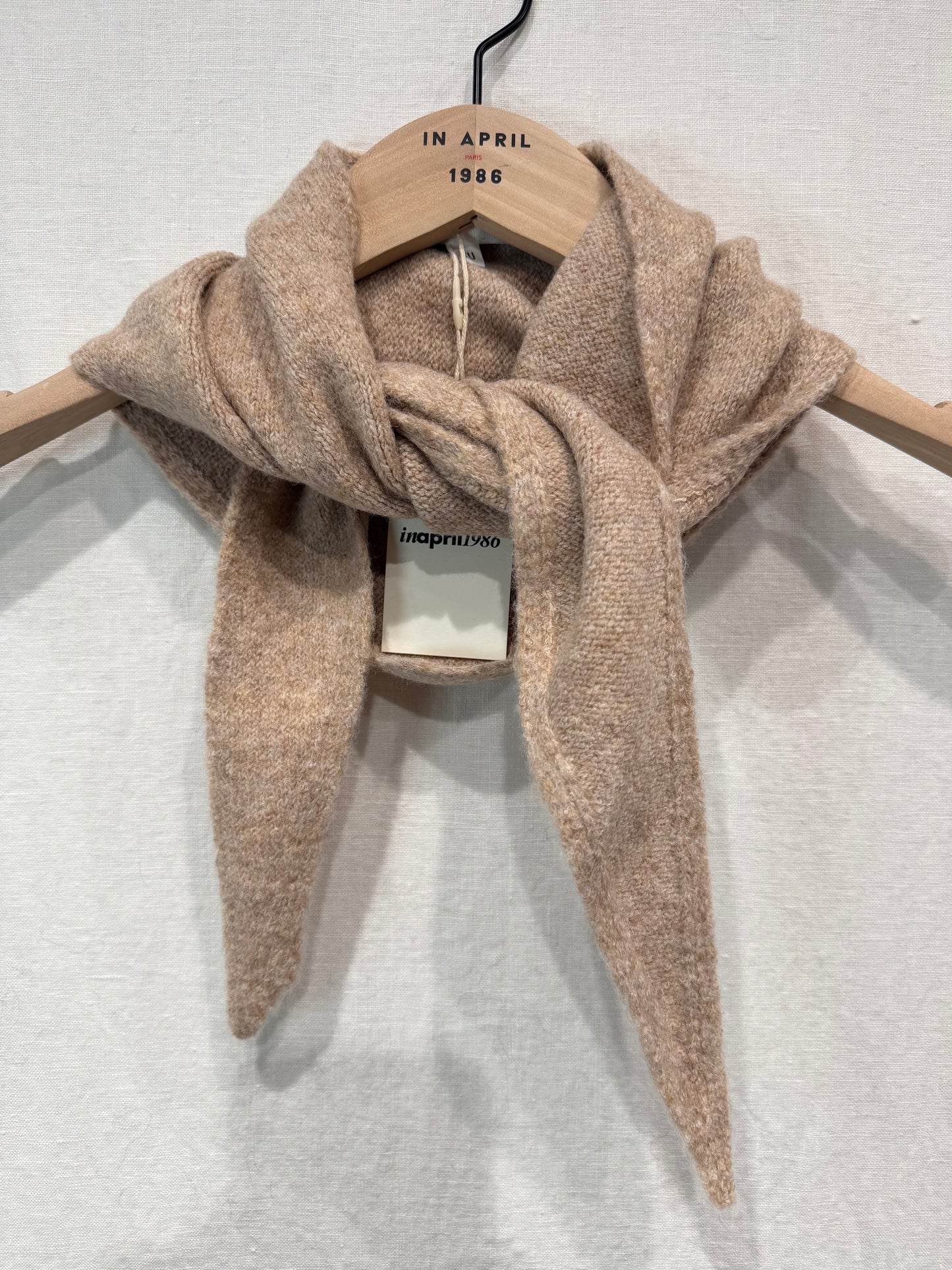 Foulard en maille taupe